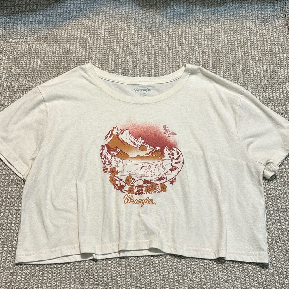Cropped Wrangler Desert Tee